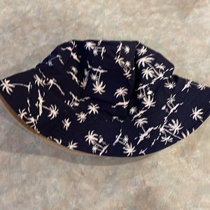 London Fog reversible bucket hat (sz l)